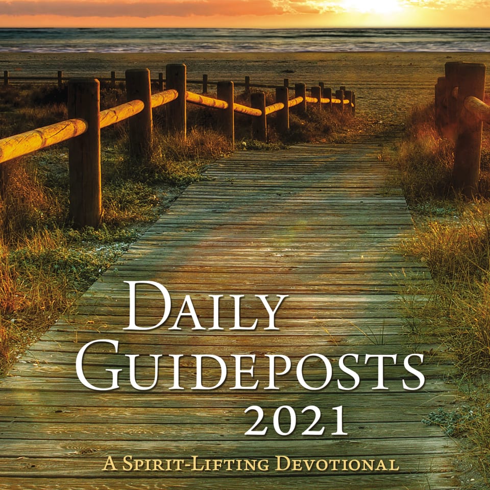 Daily Guideposts 2021 - Audiobook, by Guideposts